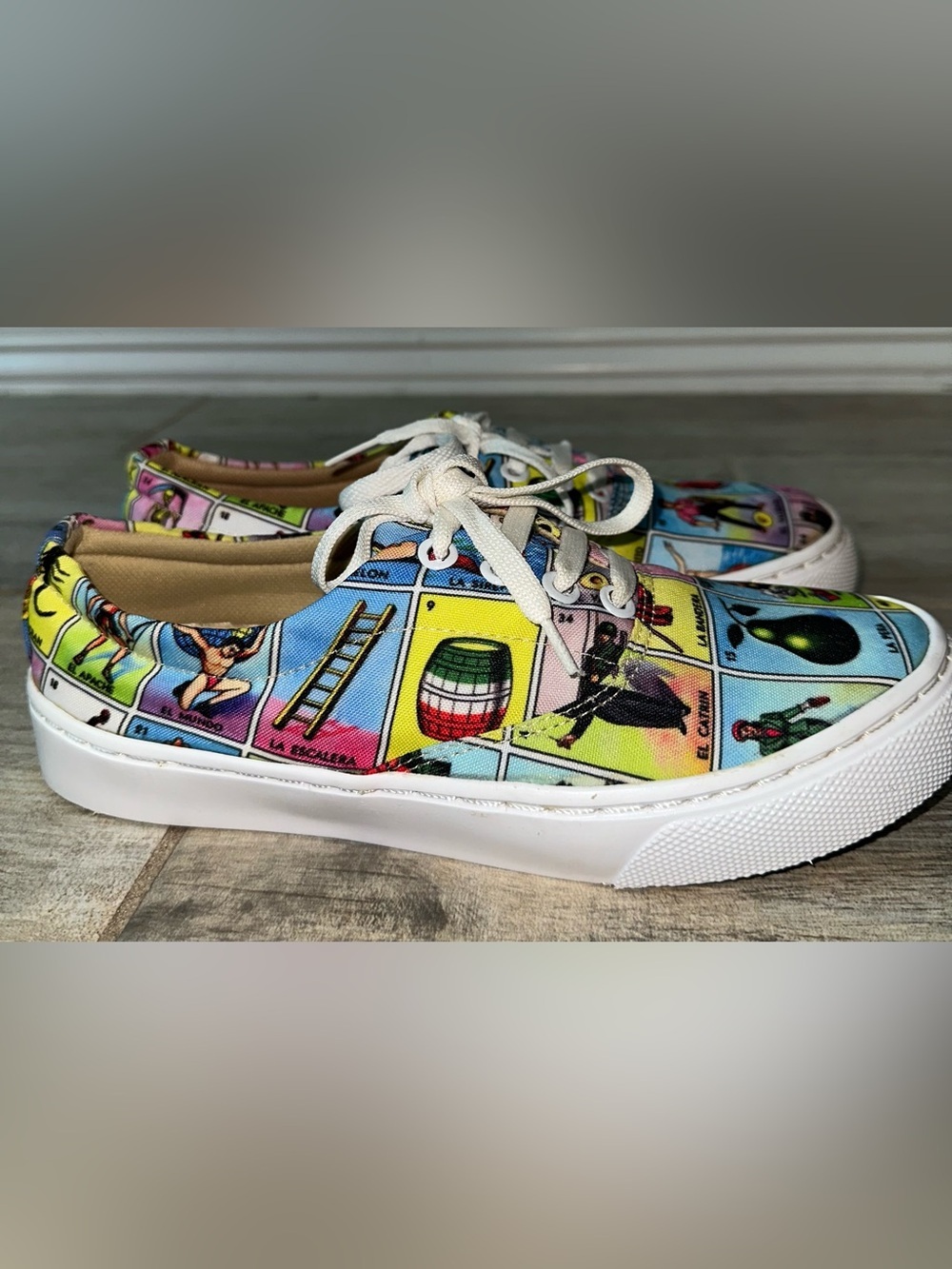 Colorful Lotería Print Lace-Up Sneakers 🌙🇲🇽 - Picture 2 of 6
